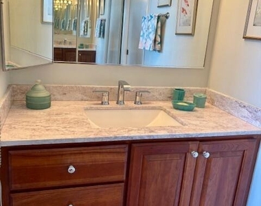 2201 Marina Isle Way - Photo Thumbnail 8