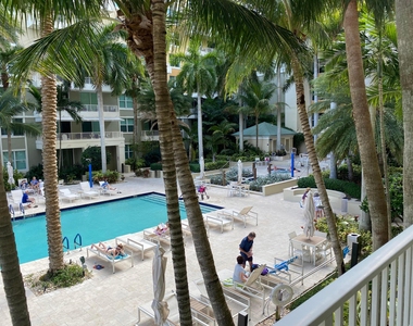 700 E Boynton Beach Boulevard - Photo Thumbnail 21