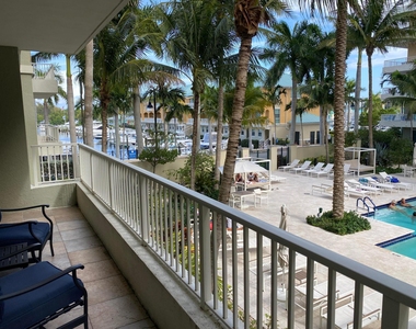 700 E Boynton Beach Boulevard - Photo Thumbnail 17