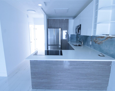 600 Layne Boulevard - Photo Thumbnail 3