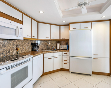 5070 N Ocean Drive - Photo Thumbnail 9