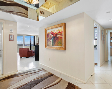 5070 N Ocean Drive - Photo Thumbnail 3
