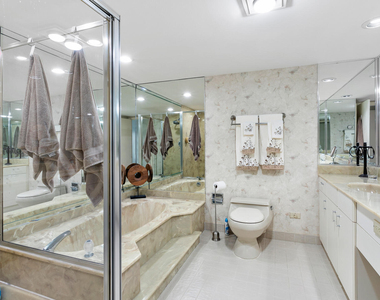 5070 N Ocean Drive - Photo Thumbnail 15