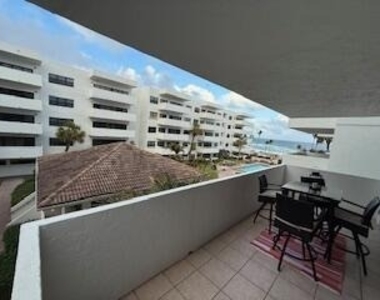 330 Se 20th Avenue - Photo Thumbnail 1