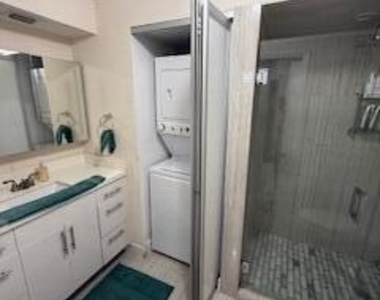 330 Se 20th Avenue - Photo Thumbnail 8