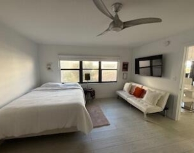 330 Se 20th Avenue - Photo Thumbnail 5