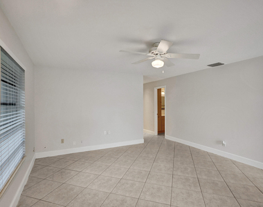 3747 E Valley Green Drive - Photo Thumbnail 12