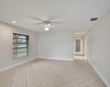 3747 E Valley Green Drive - Photo Thumbnail 10