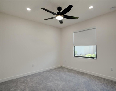 12474 Sw La Costa Street - Photo Thumbnail 29