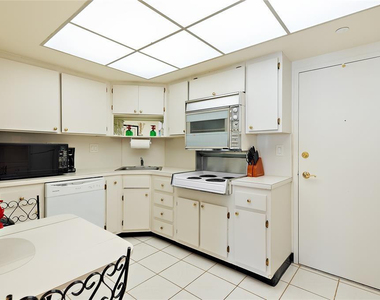 4010 Galt Ocean Drive - Photo Thumbnail 9