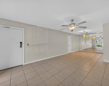 6521 Bay Club Drive - Photo Thumbnail 11