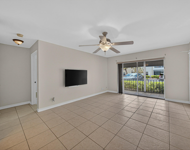 6521 Bay Club Drive - Photo Thumbnail 14