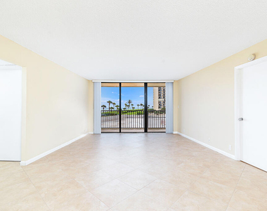 400 Ocean Trail Way - Photo Thumbnail 2