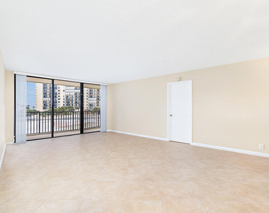 400 Ocean Trail Way - Photo Thumbnail 4
