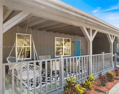 11448 N 68th St Street N - Photo Thumbnail 2