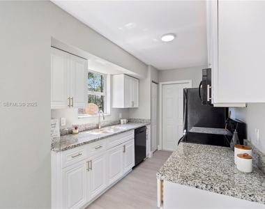 11448 N 68th St Street N - Photo Thumbnail 11