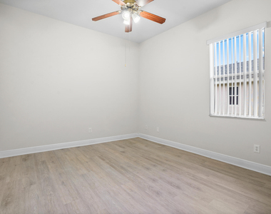1092 Sw Majorca Avenue - Photo Thumbnail 28