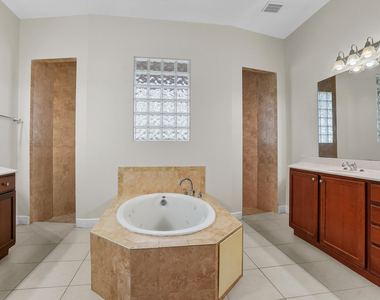1092 Sw Majorca Avenue - Photo Thumbnail 31