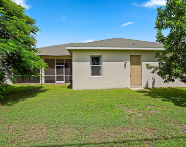 1092 Sw Majorca Avenue - Photo Thumbnail 6