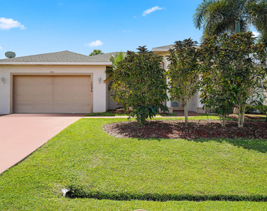 1092 Sw Majorca Avenue - Photo Thumbnail 1