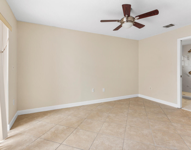 8871 Sw 6th Street - Photo Thumbnail 2