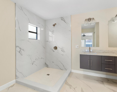 8871 Sw 6th Street - Photo Thumbnail 3