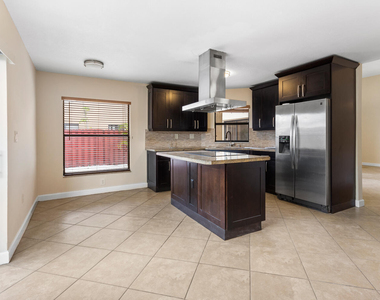 8871 Sw 6th Street - Photo Thumbnail 4