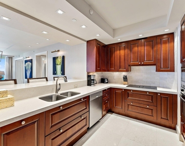 2700 N Ocean Drive - Photo Thumbnail 1