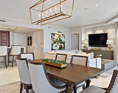 2700 N Ocean Drive - Photo Thumbnail 7