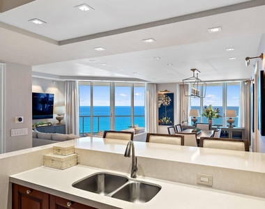 2700 N Ocean Drive - Photo Thumbnail 3