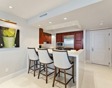2700 N Ocean Drive - Photo Thumbnail 4