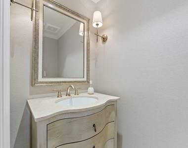 2700 N Ocean Drive - Photo Thumbnail 17