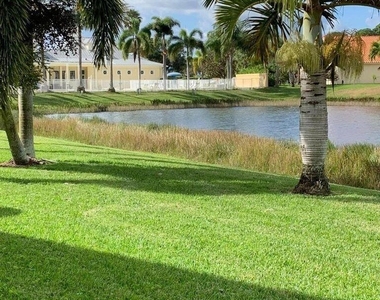137 Nw Magnolia Lakes Boulevard - Photo Thumbnail 7