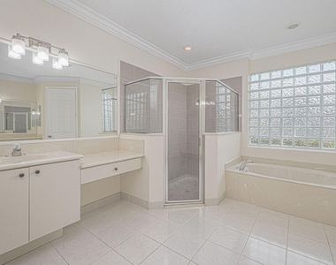 137 Nw Magnolia Lakes Boulevard - Photo Thumbnail 9