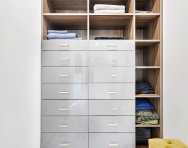 1058 N Victoria Park Road N - Photo Thumbnail 13