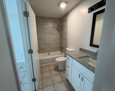 5010 Killarney Avenue - Photo Thumbnail 5