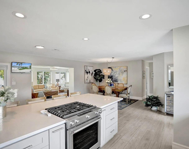 604 Ne 25th Avenue - Photo Thumbnail 7