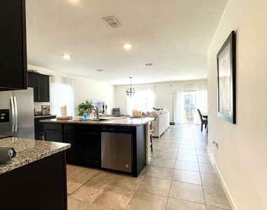 10574 Sw Cambria Lane - Photo Thumbnail 9
