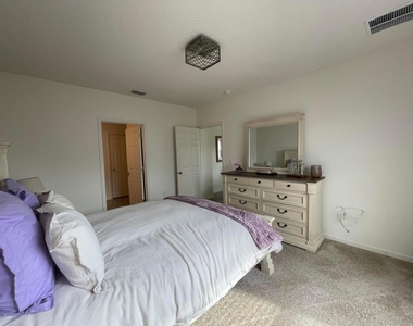 10574 Sw Cambria Lane - Photo Thumbnail 14