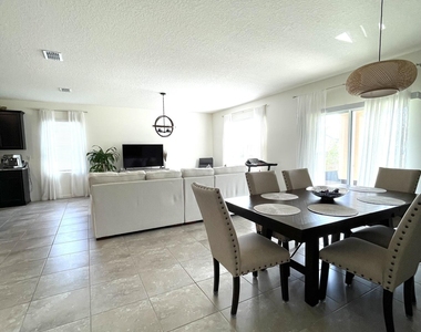 10574 Sw Cambria Lane - Photo Thumbnail 41