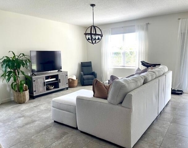 10574 Sw Cambria Lane - Photo Thumbnail 46