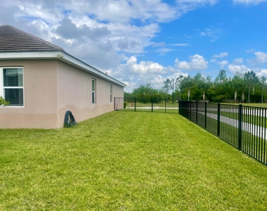 10574 Sw Cambria Lane - Photo Thumbnail 37