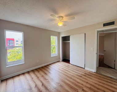 2800 Nw 56th Avenue - Photo Thumbnail 22