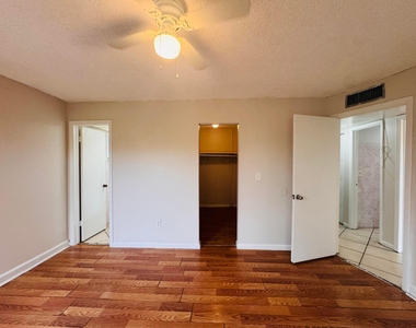 2800 Nw 56th Avenue - Photo Thumbnail 15