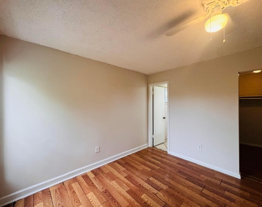 2800 Nw 56th Avenue - Photo Thumbnail 14
