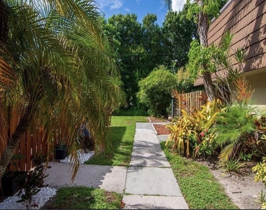 1166 6th Avenue - Photo Thumbnail 2