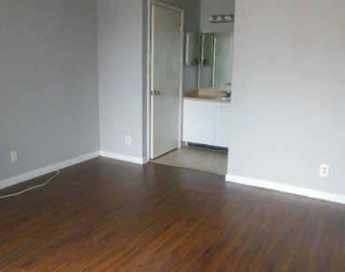 738 Executive Center Drive - Photo Thumbnail 10