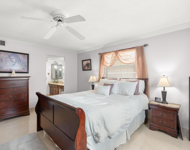 4191 Nw 41st Street - Photo Thumbnail 9