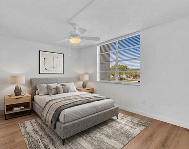 9470 Poinciana Place - Photo Thumbnail 5