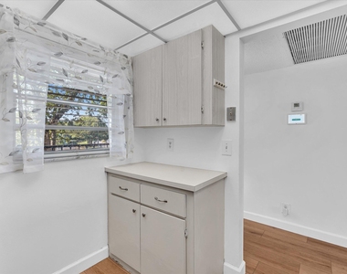 9470 Poinciana Place - Photo Thumbnail 15